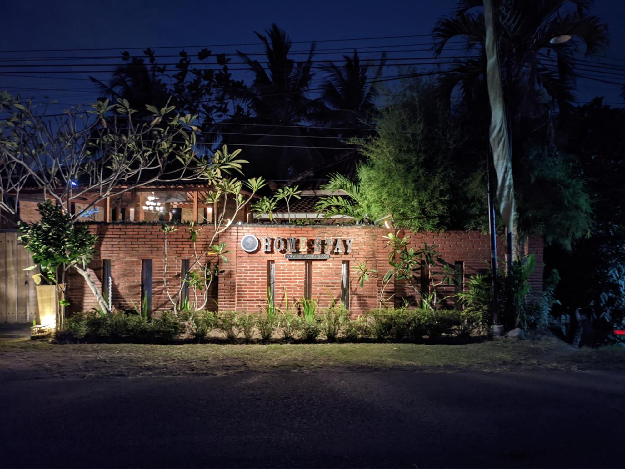 Astuti Gallery Homestay Yogyakarta Exteriér fotografie