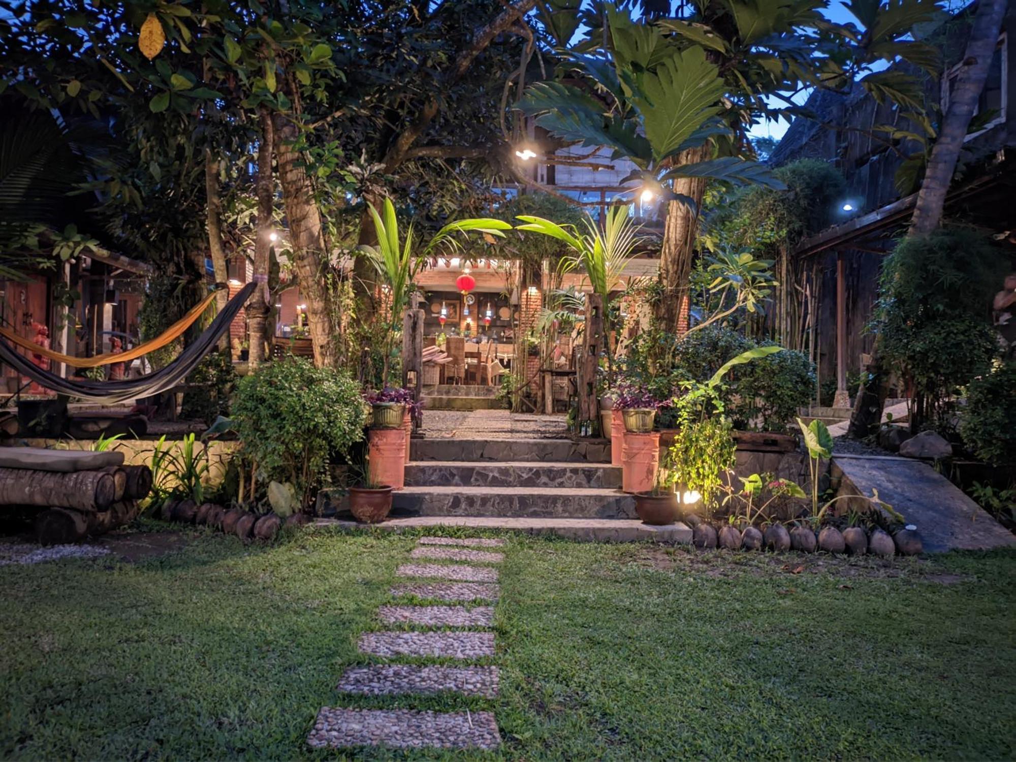 Astuti Gallery Homestay Yogyakarta Exteriér fotografie