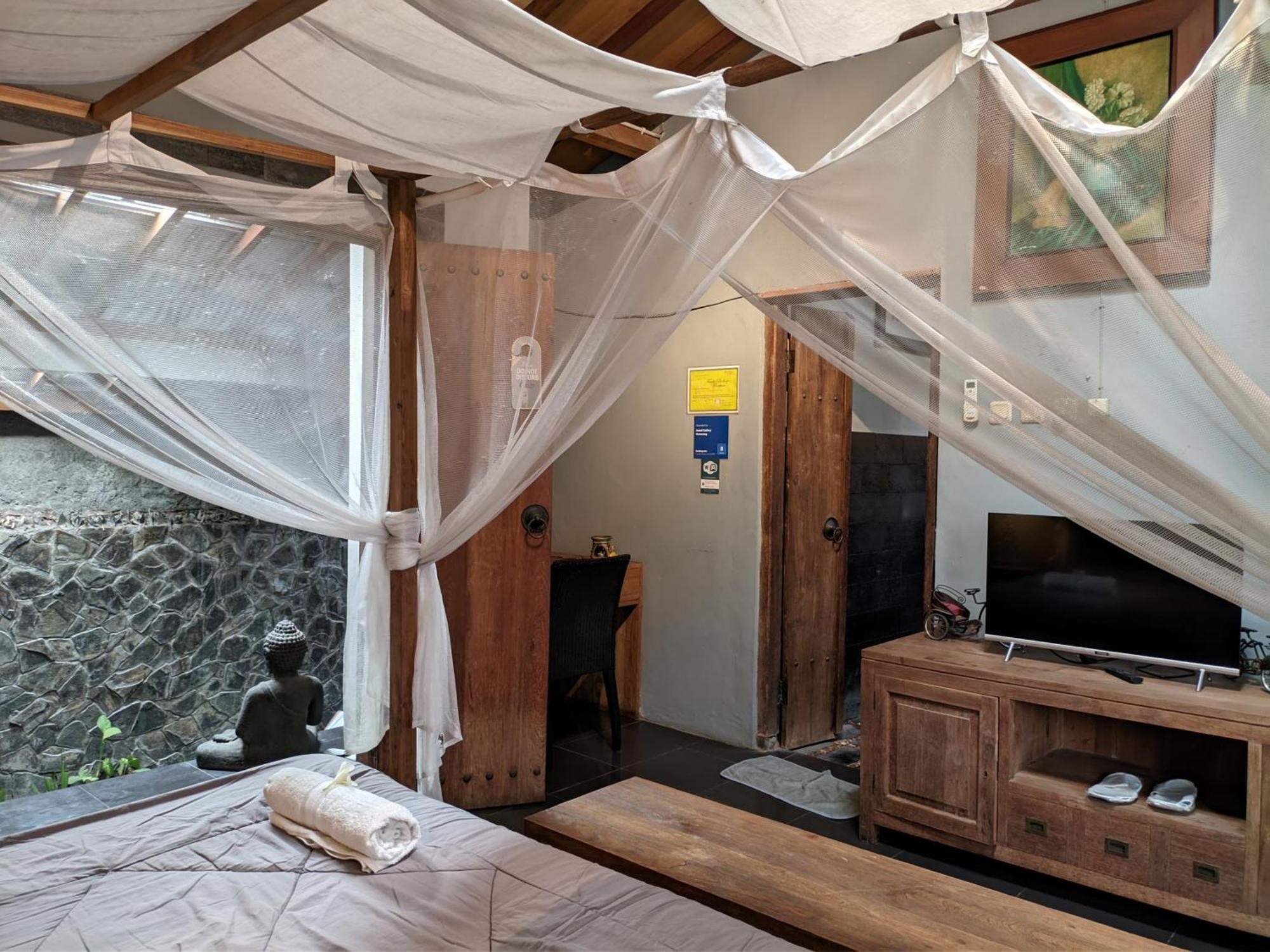 Astuti Gallery Homestay Yogyakarta Exteriér fotografie