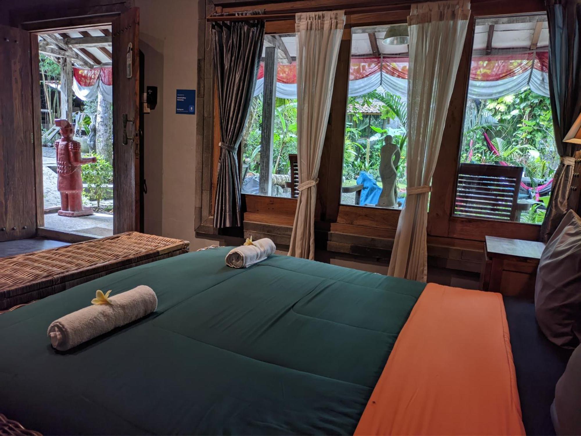 Astuti Gallery Homestay Yogyakarta Exteriér fotografie